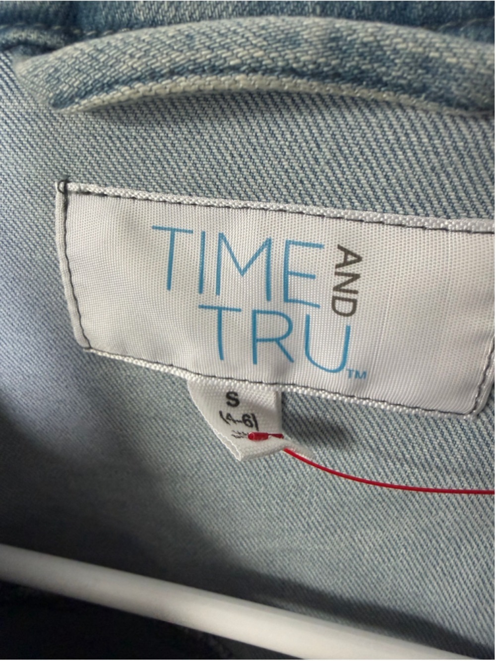Time and Tru Jean Jacket Size S Blue EUC - Picture 3 of 10